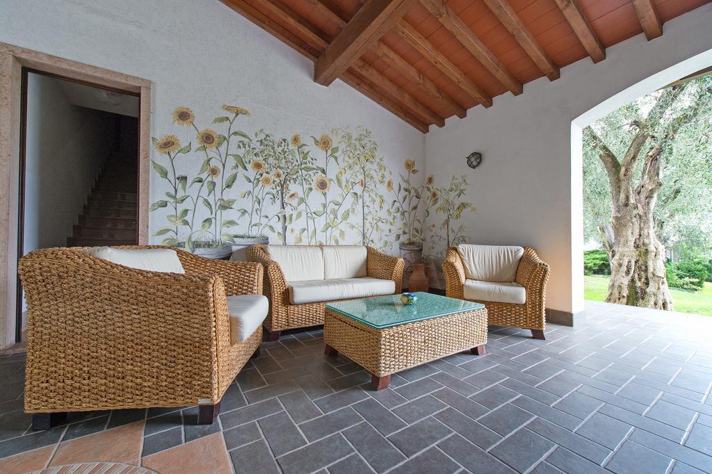 Alesi Aparthotel 3*