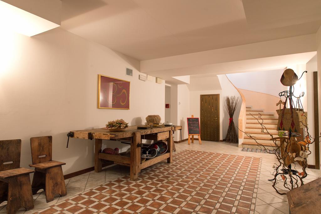Aparthotel Alesi 3*