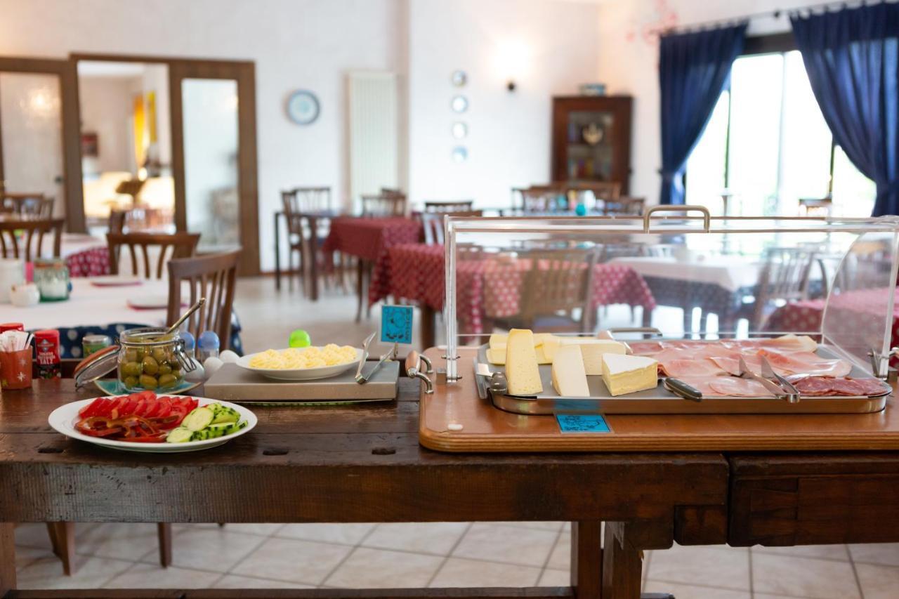 Alesi Aparthotel