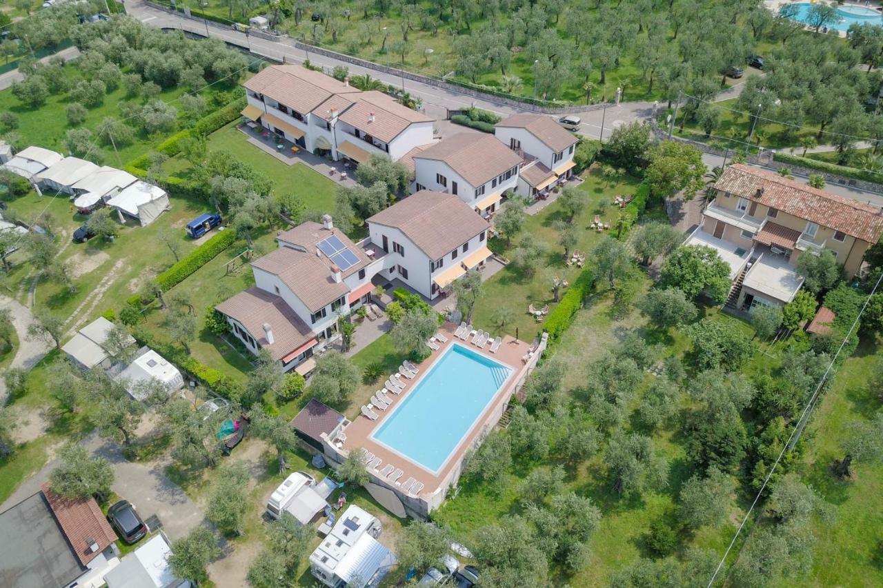 Alesi Aparthotel
